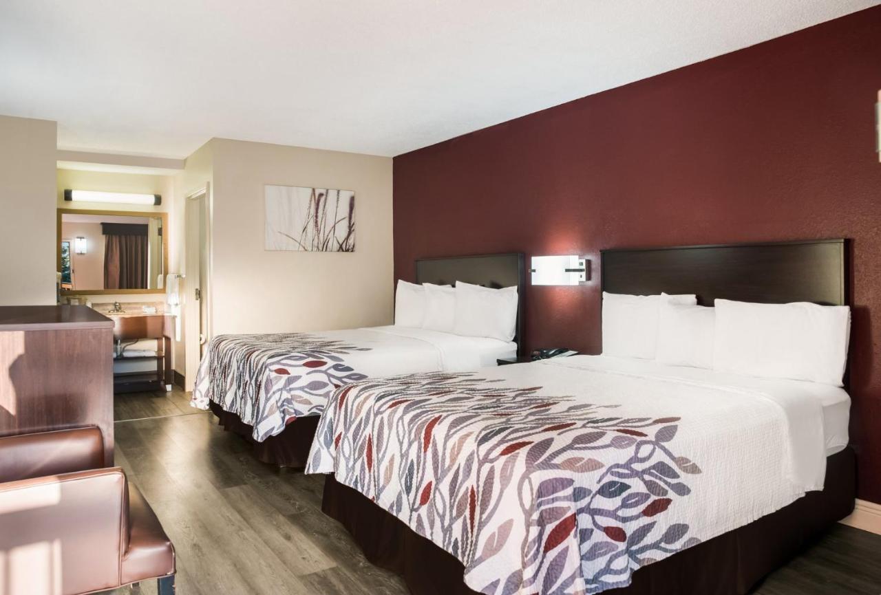 Red Roof Inn Tupelo Bagian luar foto