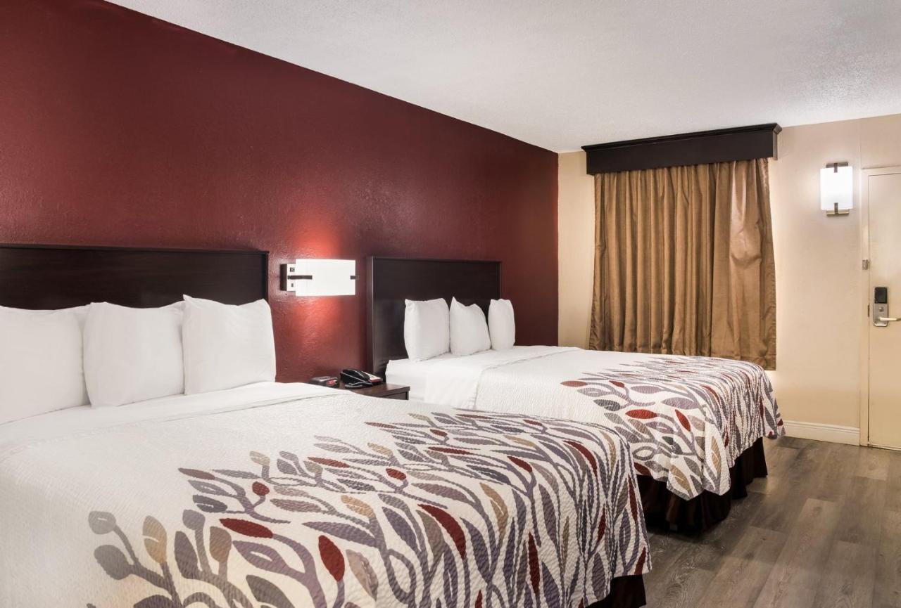 Red Roof Inn Tupelo Bagian luar foto