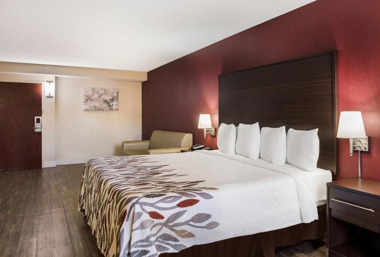 Red Roof Inn Tupelo Bagian luar foto