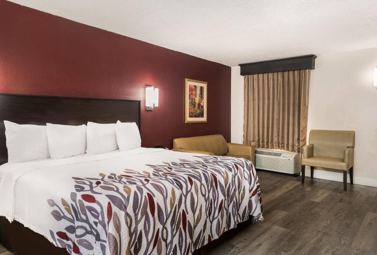 Red Roof Inn Tupelo Bagian luar foto