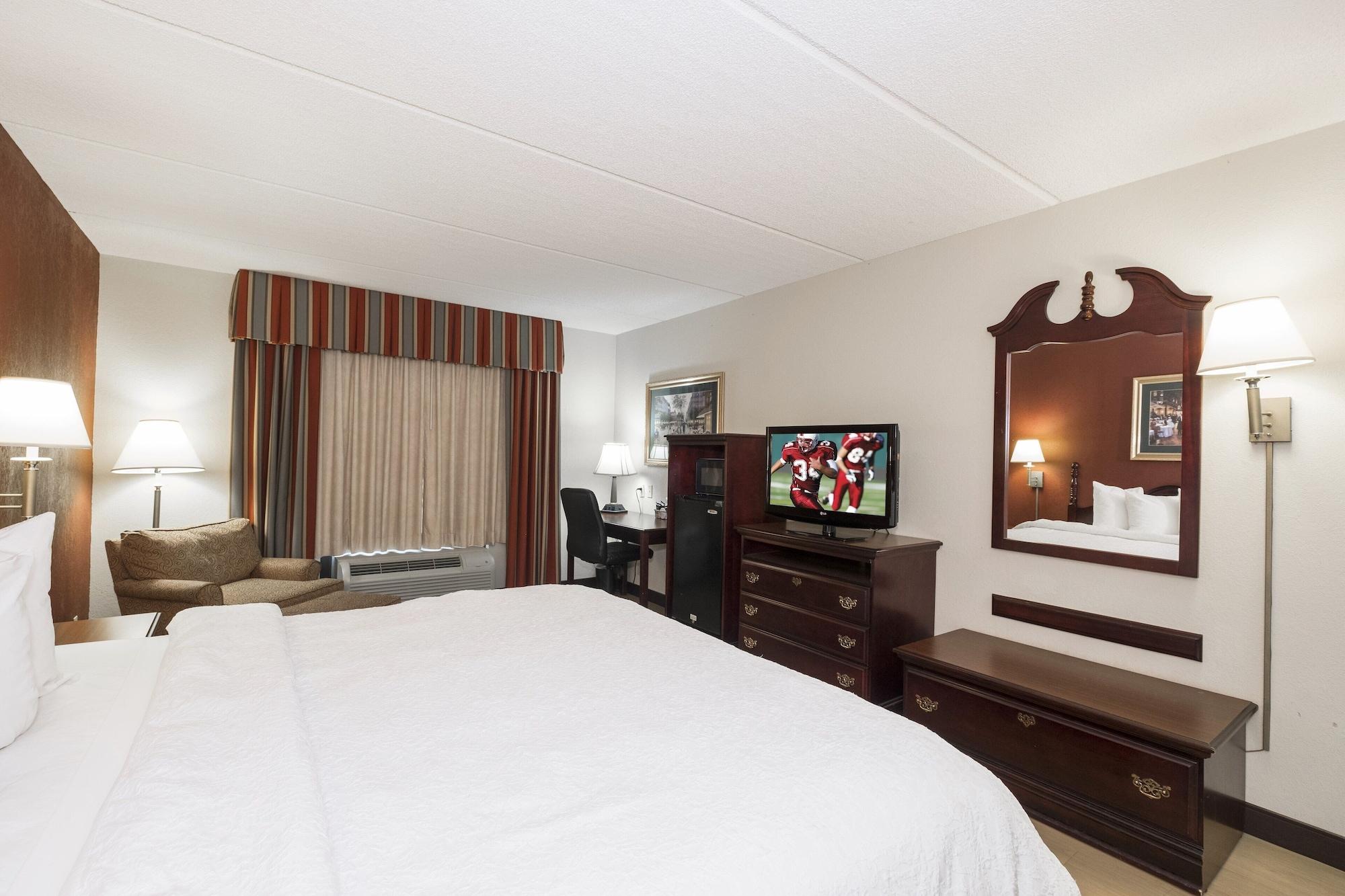 Red Roof Inn Tupelo Bagian luar foto