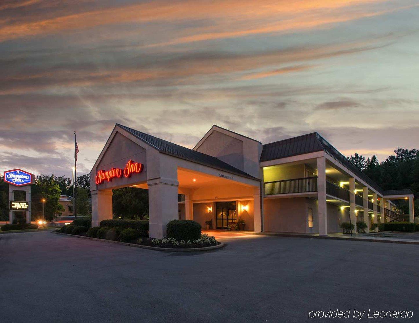 Red Roof Inn Tupelo Bagian luar foto